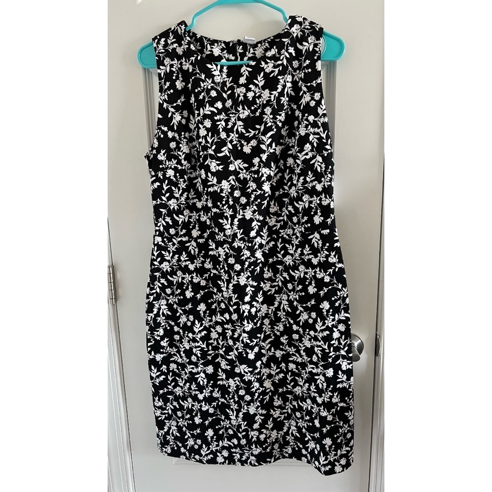 Black & White Floral Old Navy Dress